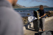 Lade das Bild in den Galerie-Viewer, action_shot