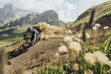 Carica l&#39;immagine nel visualizzatore di Gallery, Maglia MTB Scrub Amp a maniche corte BAT da uomo
