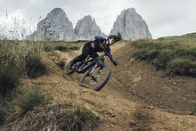 Carica l&#39;immagine nel visualizzatore di Gallery, Maglia MTB a maniche lunghe da donna modello Scrub
