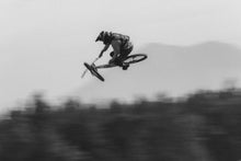 Charger l&#39;image dans la galerie, action_shot
