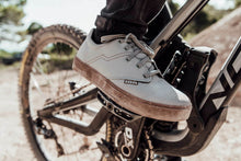 Carica l&#39;immagine nel visualizzatore di Gallery, Scarpe MTB Pedali Piatti Seek
