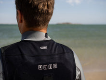 Lade das Bild in den Galerie-Viewer, action_shot