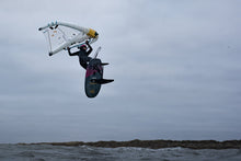 Lade das Bild in den Galerie-Viewer, action_shot