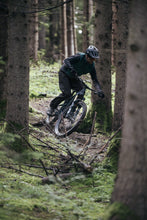 Carica l&#39;immagine nel visualizzatore di Gallery, Gilet da bici Shelter Hybrid Thermolite da uomo
