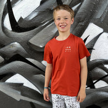 Cargar imagen en el visor de la galería, ION Tee Beach x DESTINATION youth 2025