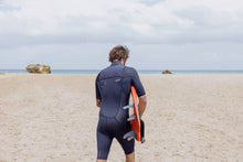 Carica l&#39;immagine nel visualizzatore di Gallery, action_shot
