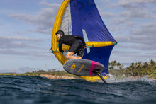 Lade das Bild in den Galerie-Viewer, action_shot