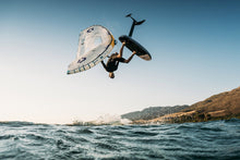 Carica l'immagine nel visualizzatore di Gallery, action_shot