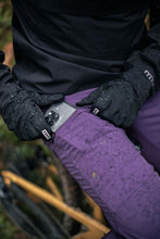 Carica l&#39;immagine nel visualizzatore di Gallery, Pantalone MTB da uomo modello Shelter 2L Softshell
