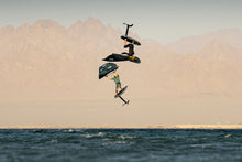Lade das Bild in den Galerie-Viewer, action_shot
