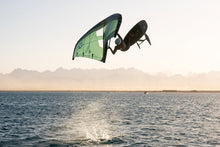 Lade das Bild in den Galerie-Viewer, action_shot