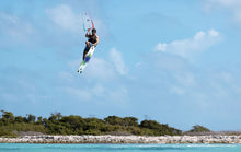 Lade das Bild in den Galerie-Viewer, action_shot