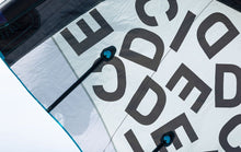 Carica l'immagine nel visualizzatore di Gallery, action_shot