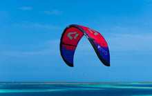 Lade das Bild in den Galerie-Viewer, action_shot