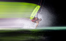 Lade das Bild in den Galerie-Viewer, action_shot