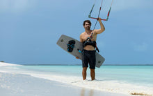 Carica l'immagine nel visualizzatore di Gallery, action_shot