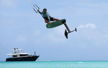 Lade das Bild in den Galerie-Viewer, action_shot