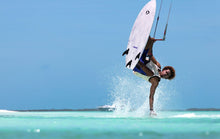 Carica l'immagine nel visualizzatore di Gallery, action_shot