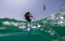 Lade das Bild in den Galerie-Viewer, action_shot