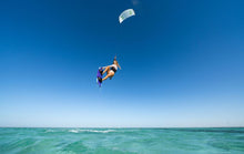 Lade das Bild in den Galerie-Viewer, action_shot