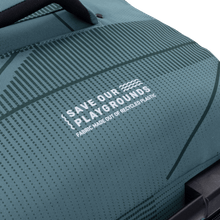 Lade das Bild in den Galerie-Viewer, Duotone Travelbag 2026
